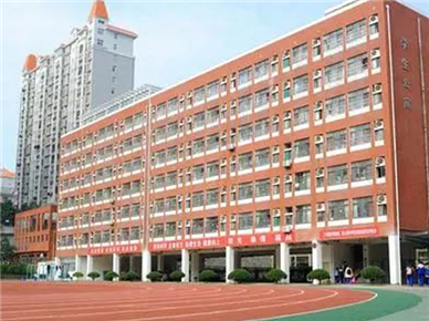 湖南广益实验中学